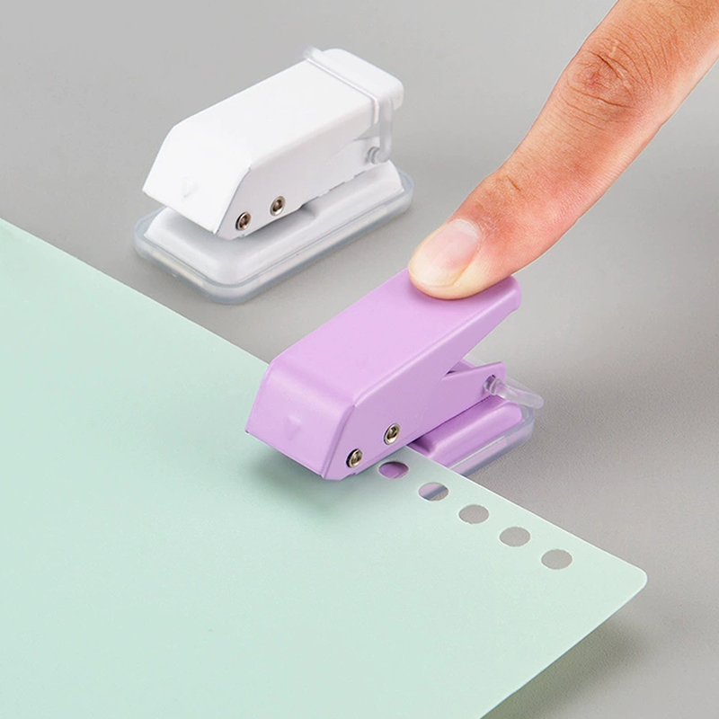 Mini Kawaii 1-Hole Paper Punch - Office Supply Office Stationery Items 评论和价格